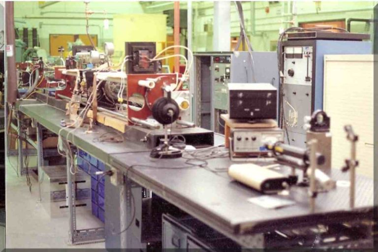 AI, Energy, and the Uranium Crunch: Can U.S. Tech Catch Up?