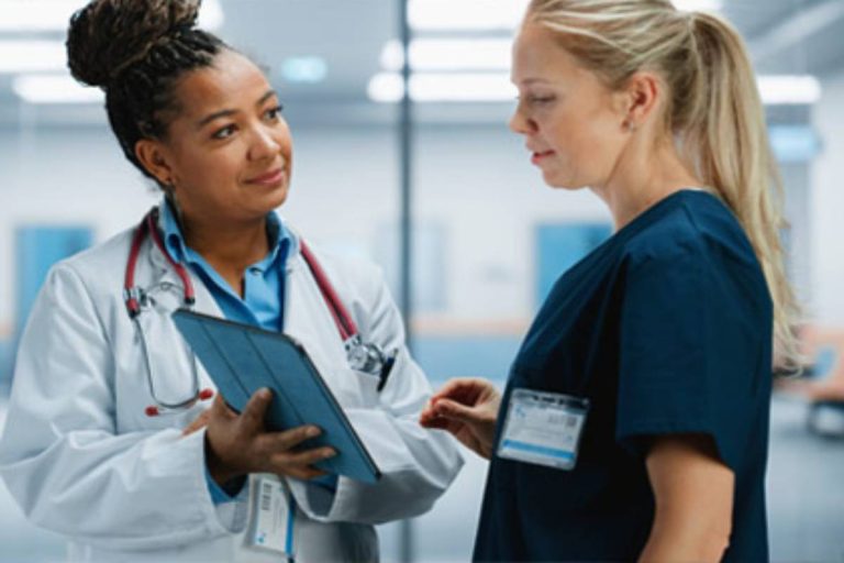 Comparing Online and On-Campus MSN Programs: Costs, Time, and Outcomes