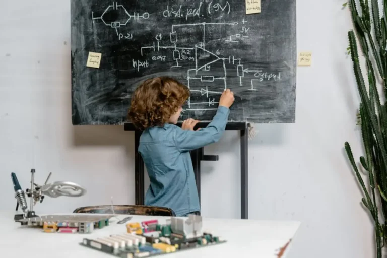 Experiential Education 101: How Multiple Intelligences Show Up in the Classroom